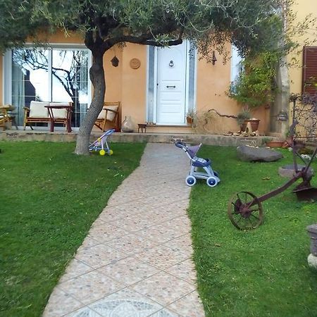 Bed and Breakfast Il Tarlo Seneghe Exterior foto