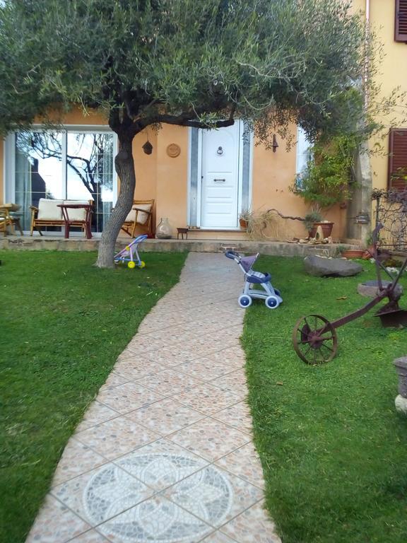 Bed and Breakfast Il Tarlo Seneghe Exterior foto